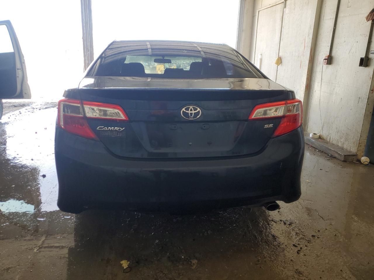 2014 TOYOTA CAMRY L - Image 6