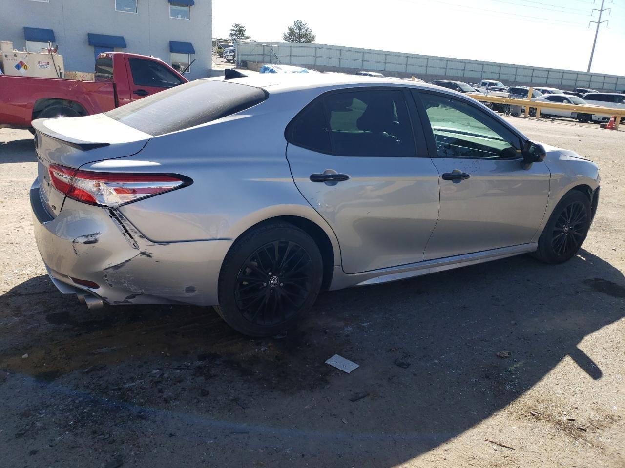 2020 TOYOTA CAMRY SE - Image 3