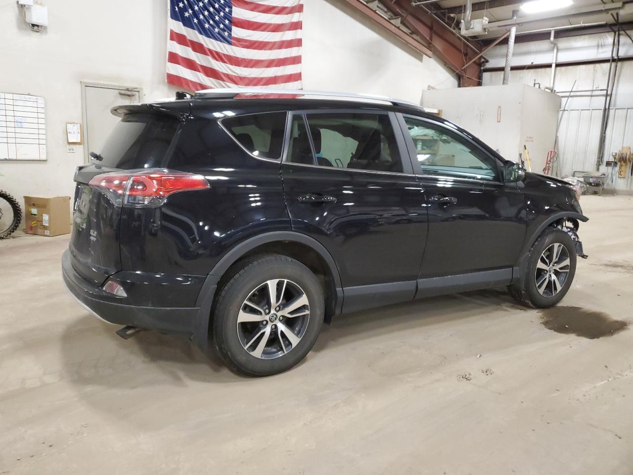 2016 TOYOTA RAV4 XLE - Фото 3