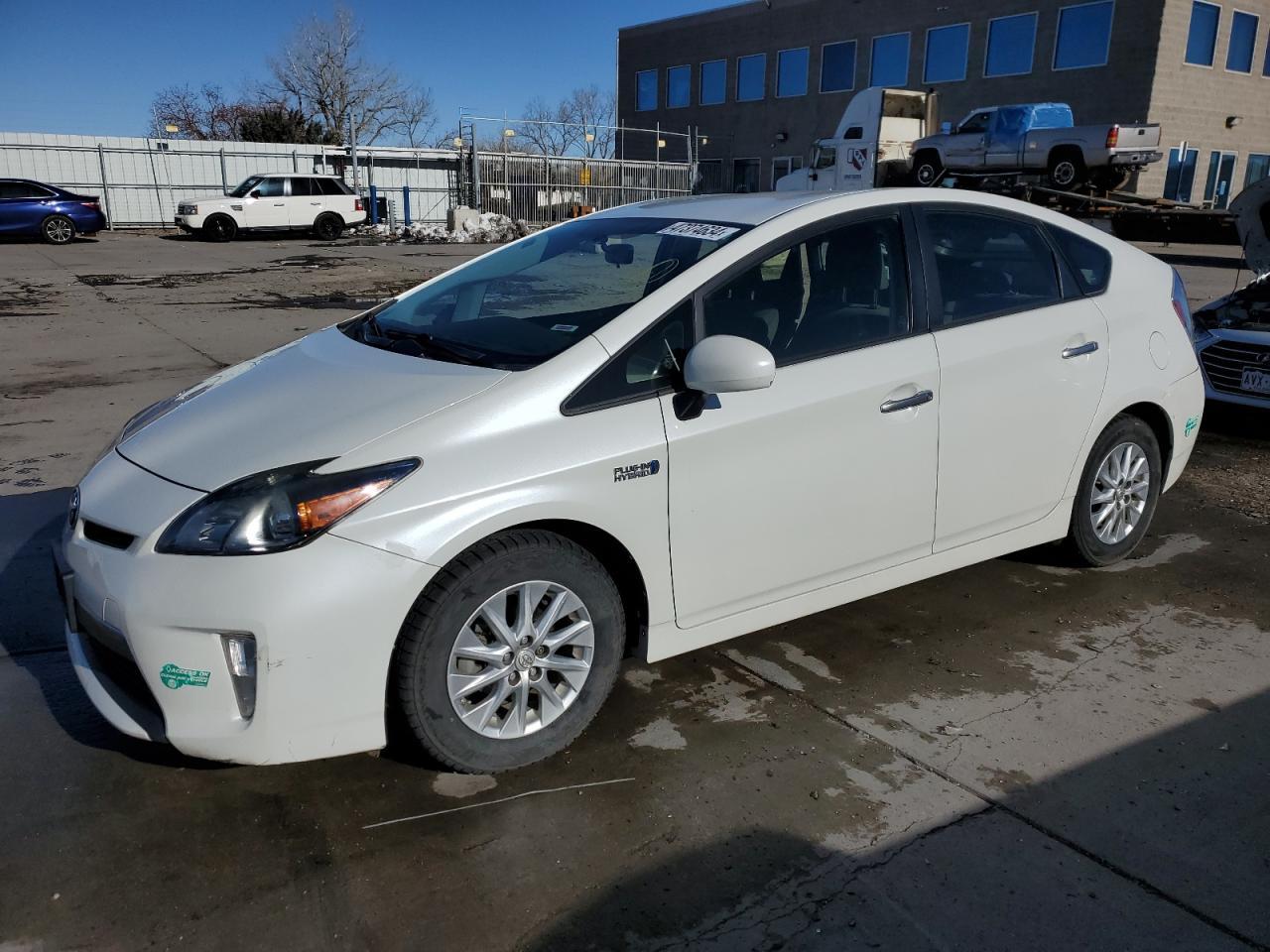 2014 TOYOTA PRIUS PLUG car image