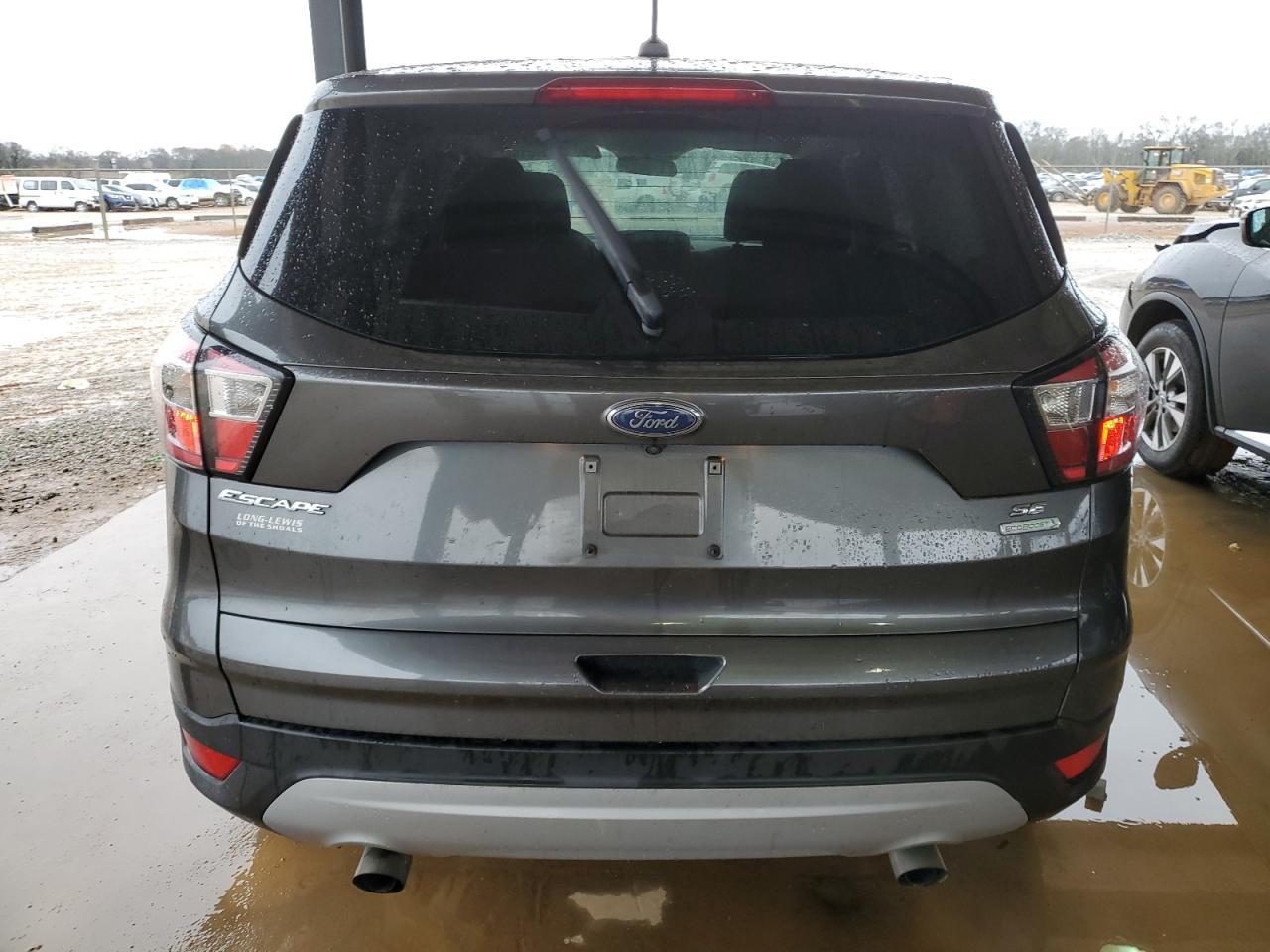2017 FORD ESCAPE SE - Image 6