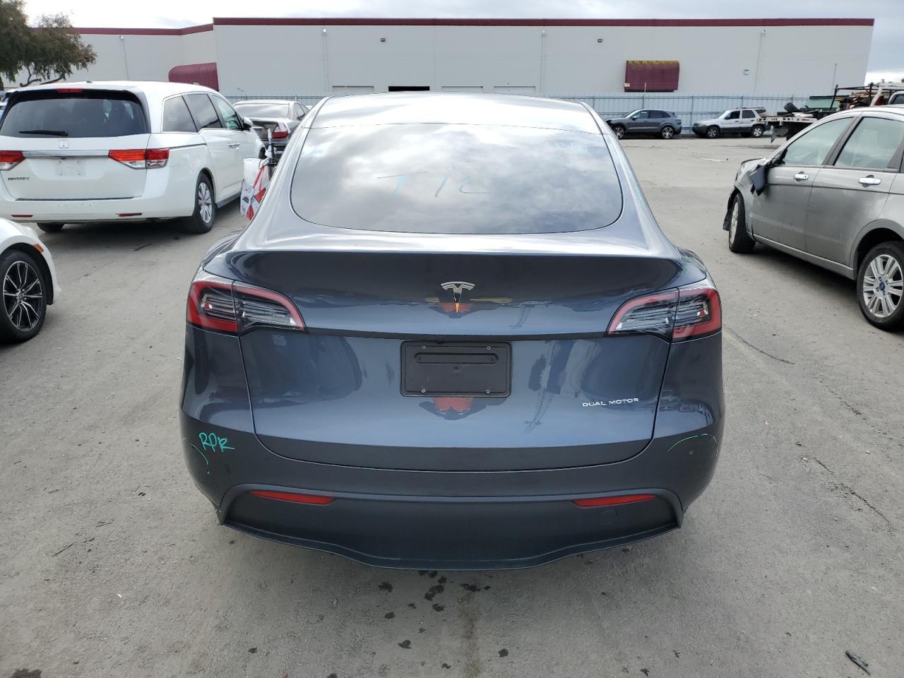 2023 TESLA MODEL Y - Image 6