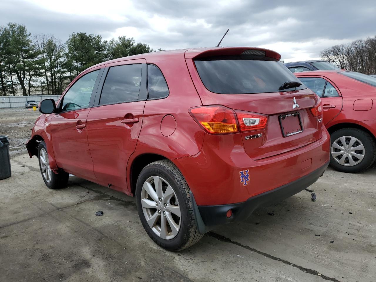 2015 MITSUBISHI OUTLANDER - Фото 2
