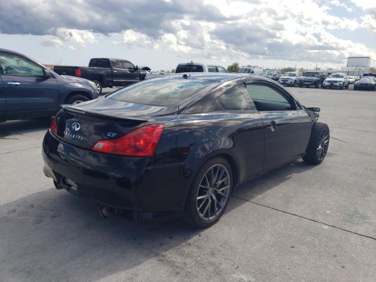 2011 INFINITI G37 BASE - Image 3