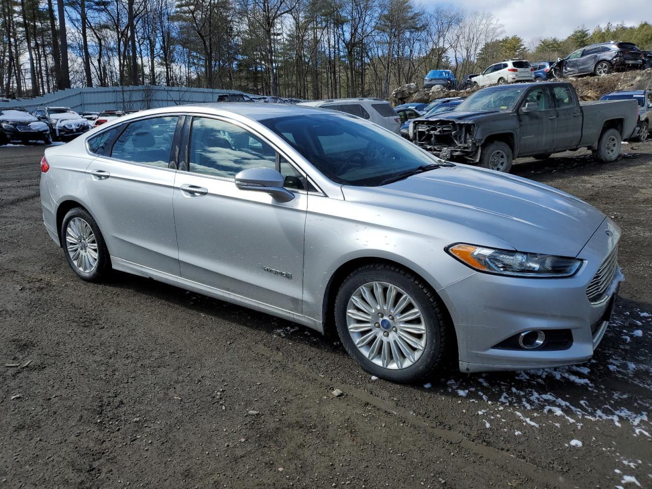 2014 FORD FUSION SE - Image 4
