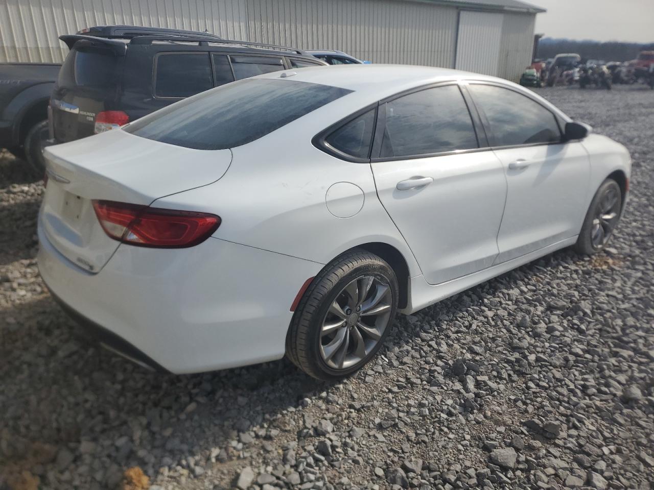 2015 CHRYSLER 200 S - Фото 3