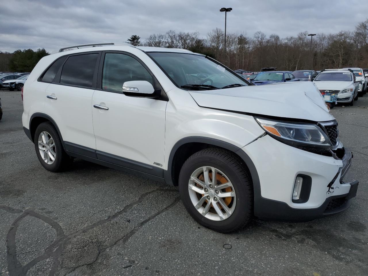 2014 KIA SORENTO LX - Image 4