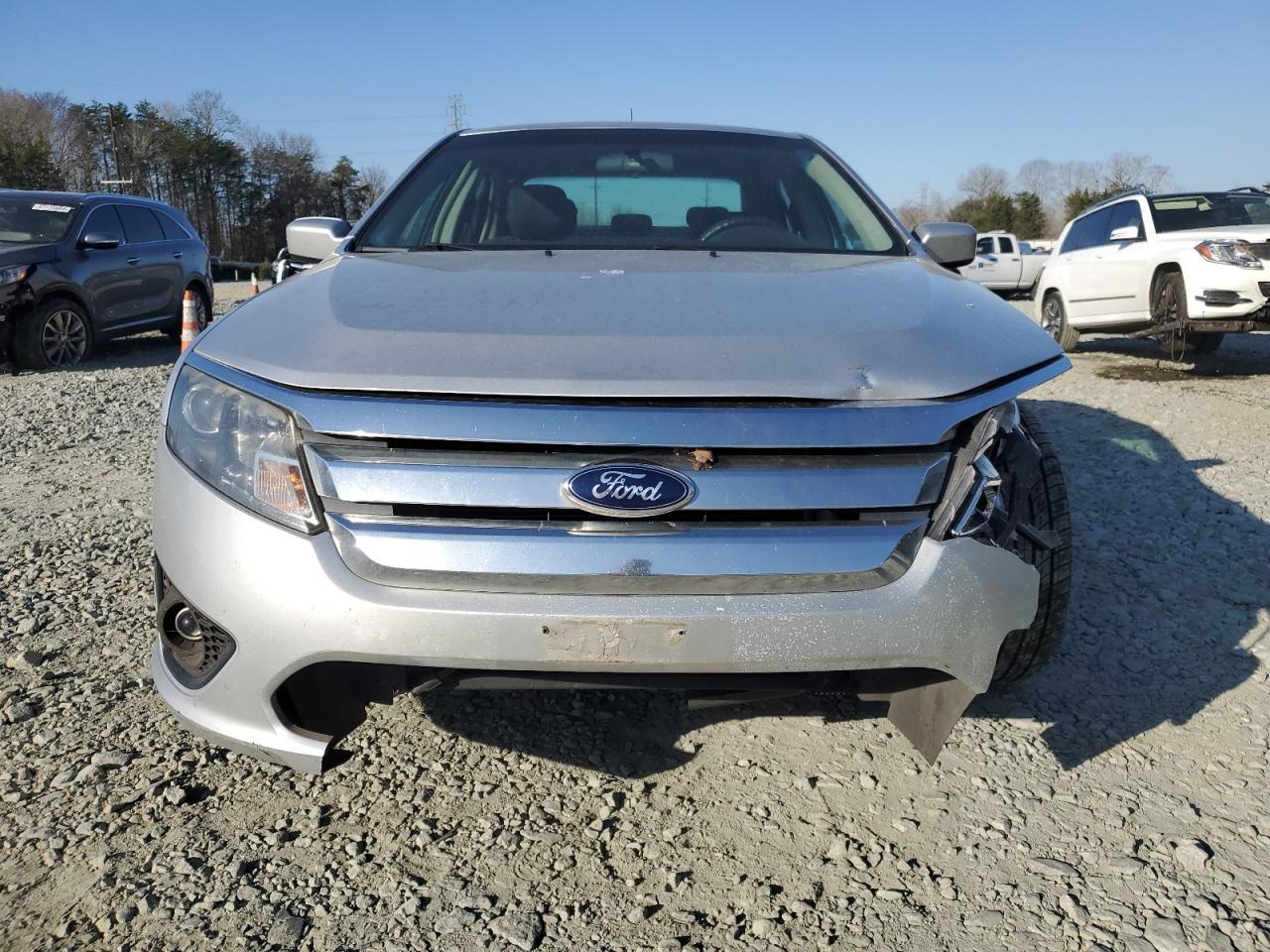 2012 FORD FUSION SE - Image 5