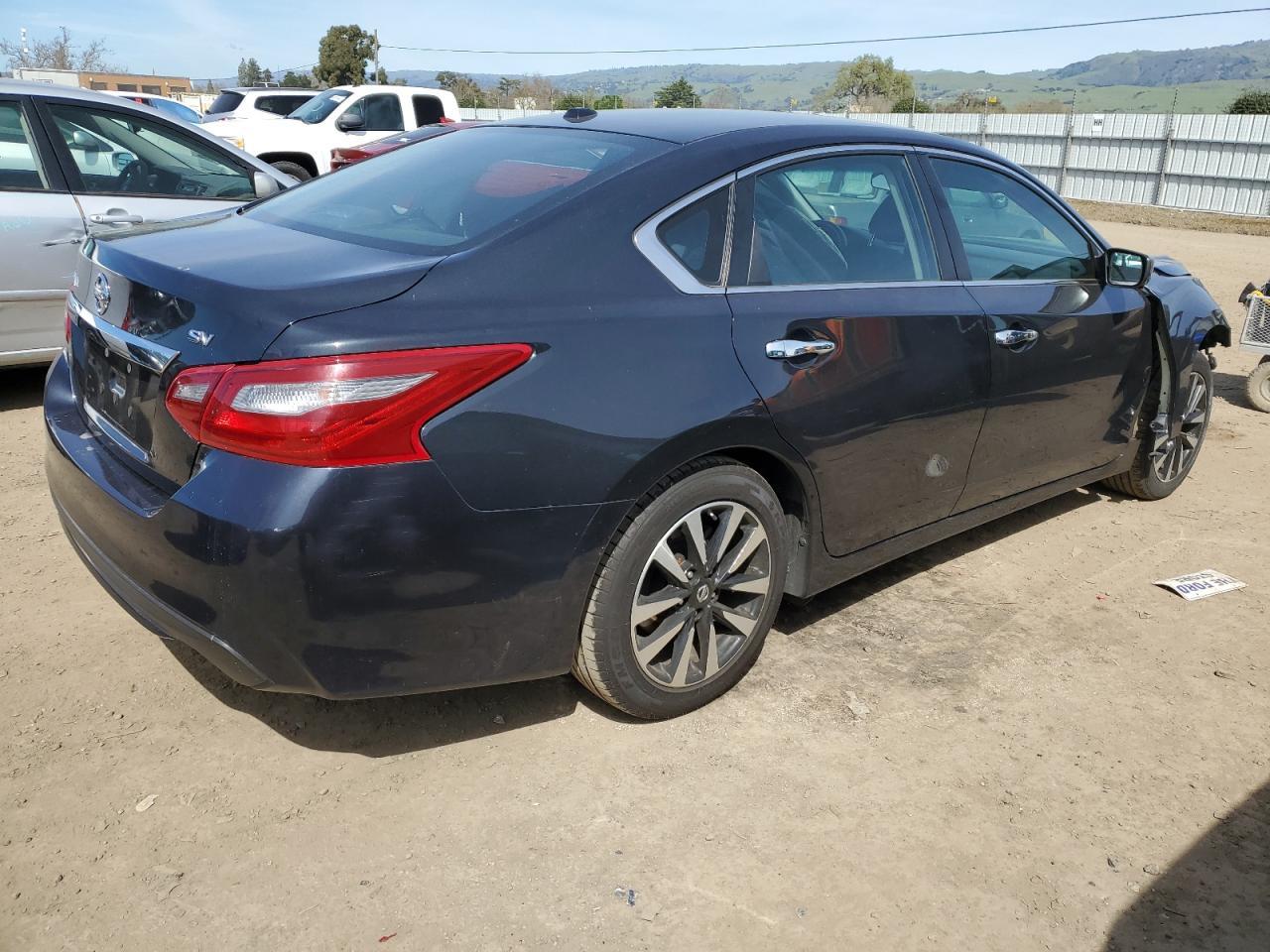 2018 NISSAN ALTIMA 2.5 - Фото 3