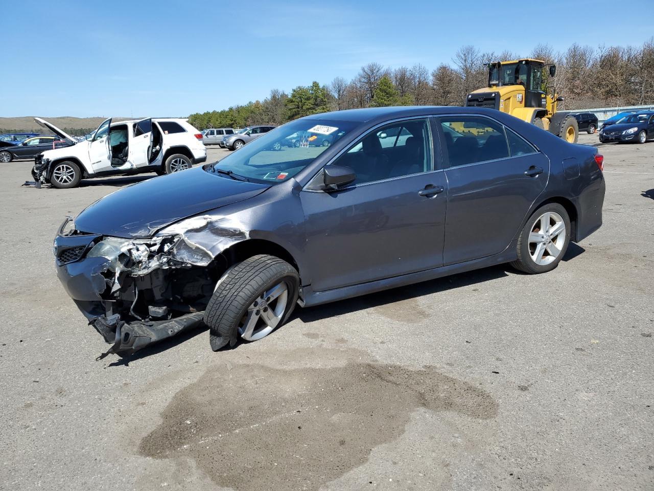 2014 TOYOTA CAMRY L