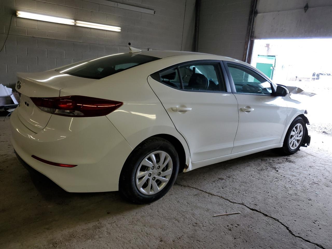 2018 HYUNDAI ELANTRA SE - Фото 3