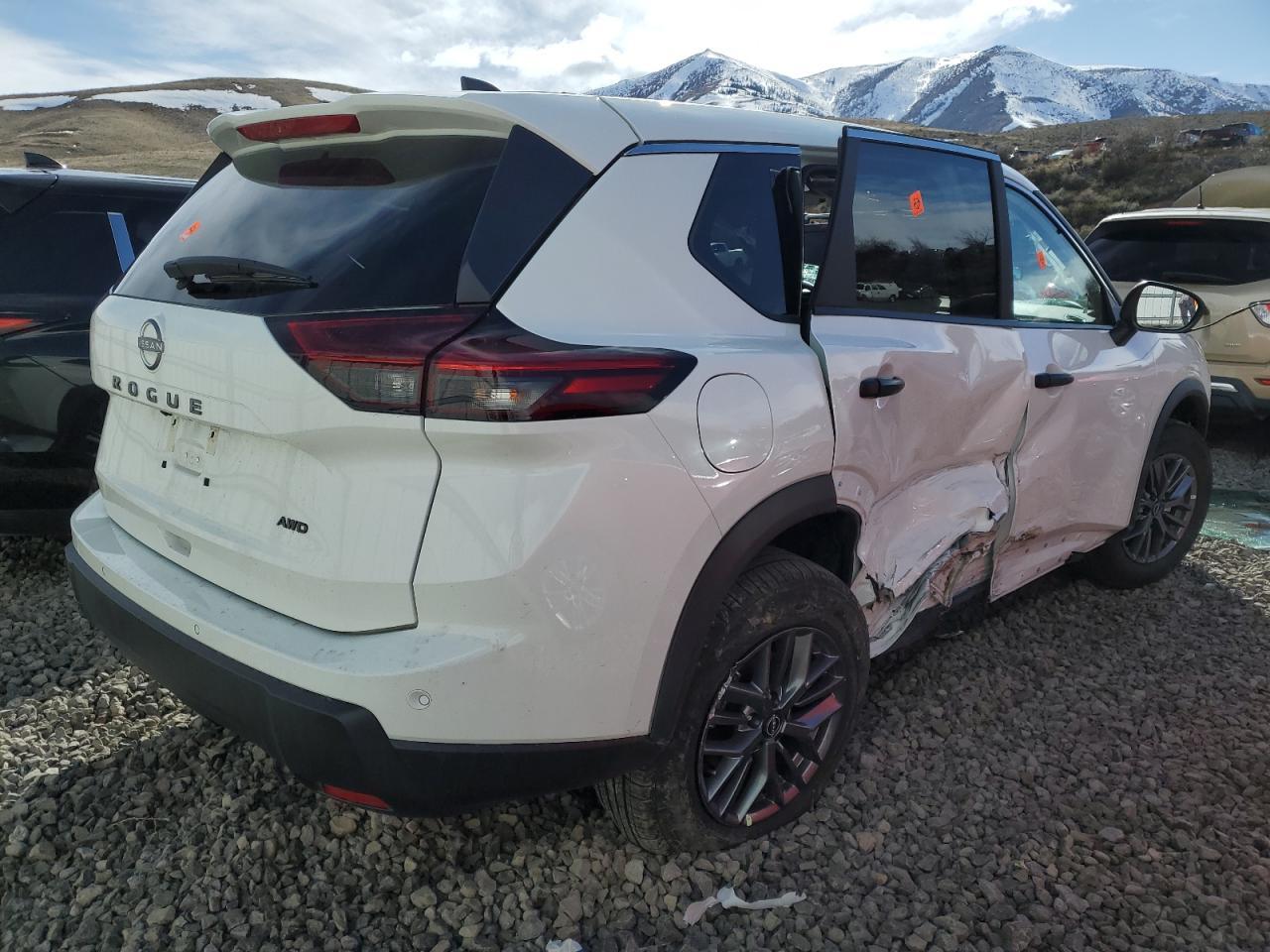 2024 NISSAN ROGUE S - Фото 3