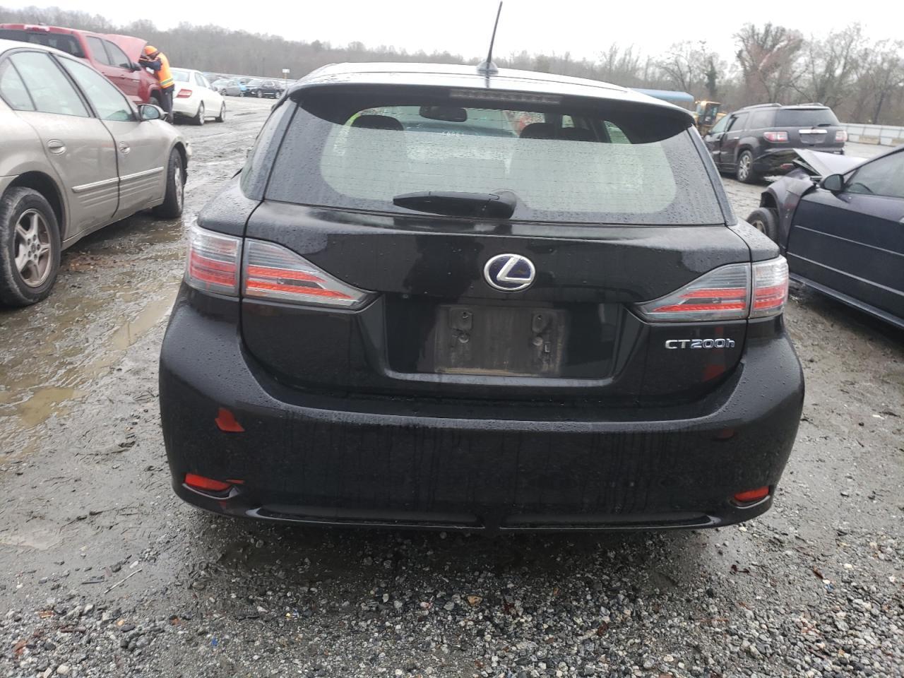 2013 LEXUS CT 200 - Image 6