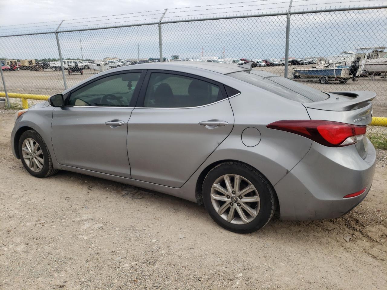 2015 HYUNDAI ELANTRA SE - Image 2