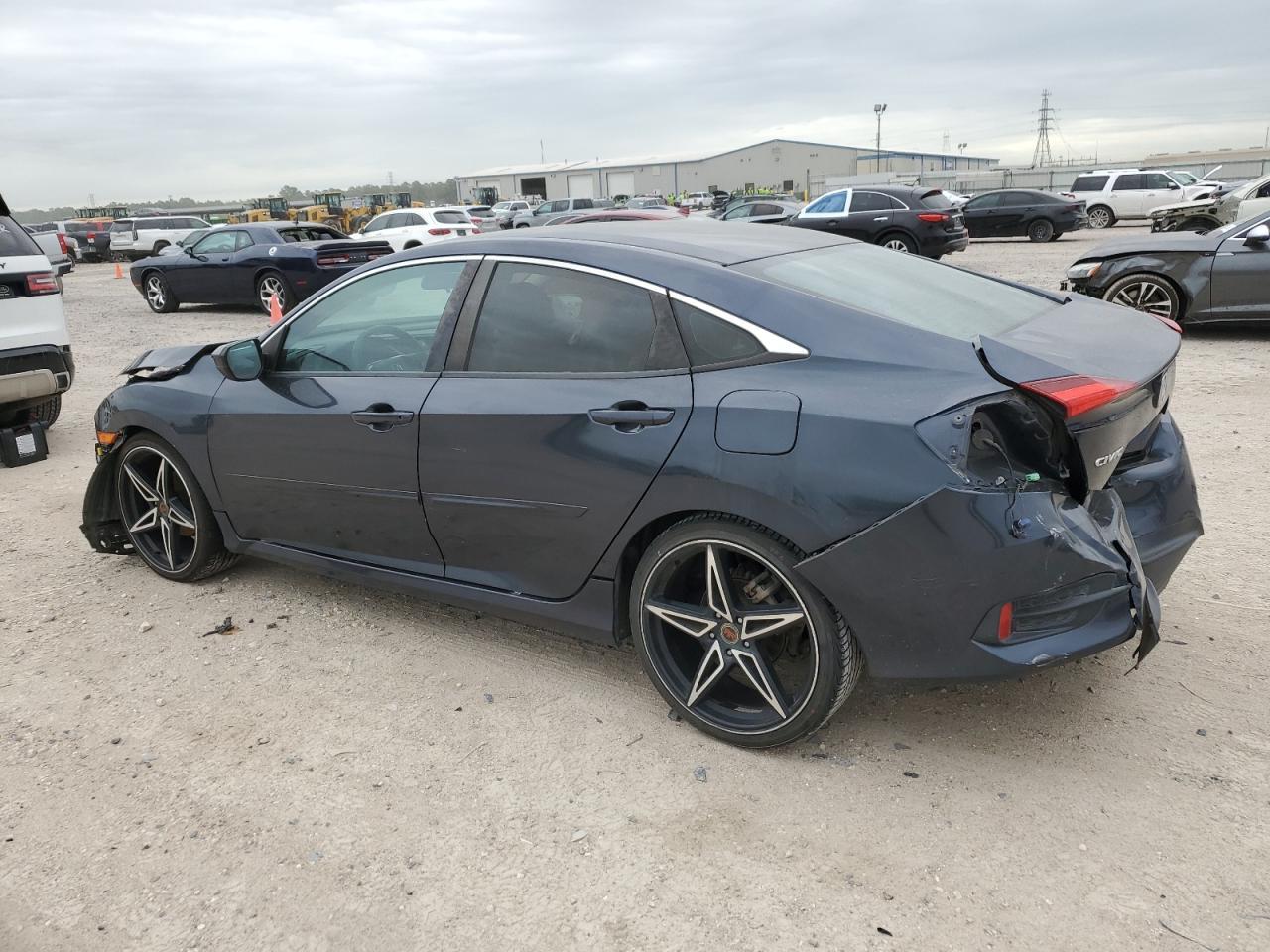 2016 HONDA CIVIC LX - Фото 2