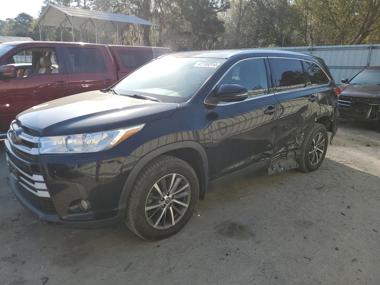 2019 TOYOTA HIGHLANDER