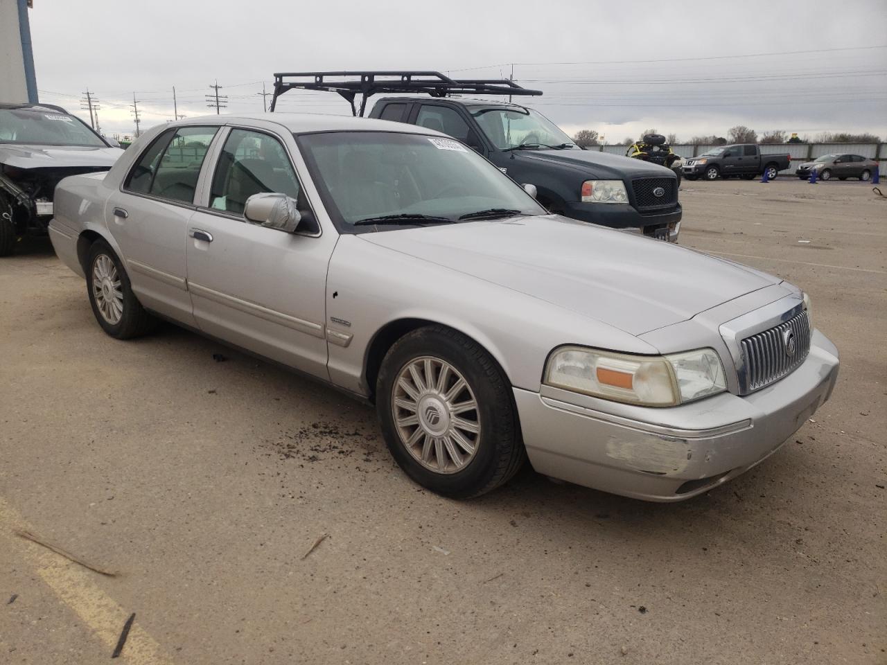 2010 MERCURY GRAND MARQ - Image 4