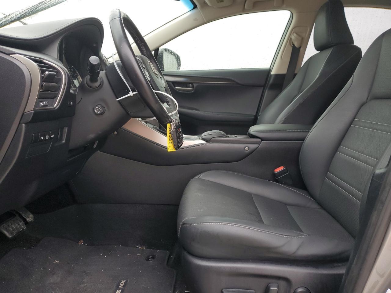 2017 LEXUS NX 200T BA - Фото 7