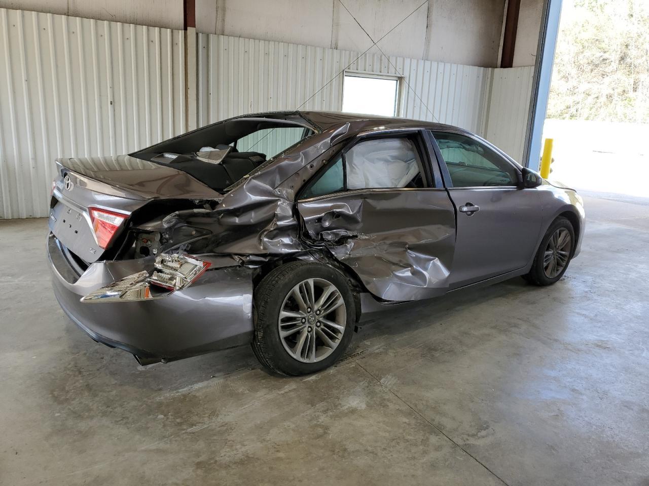 2017 TOYOTA CAMRY LE - Image 3