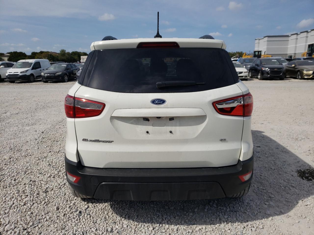 2021 FORD ECOSPORT S - Фото 6