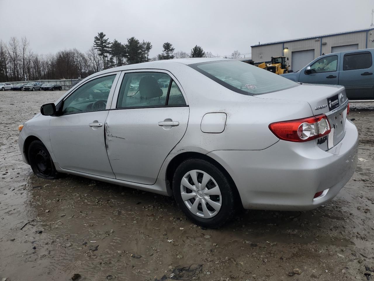 2013 TOYOTA COROLLA BA - Фото 2