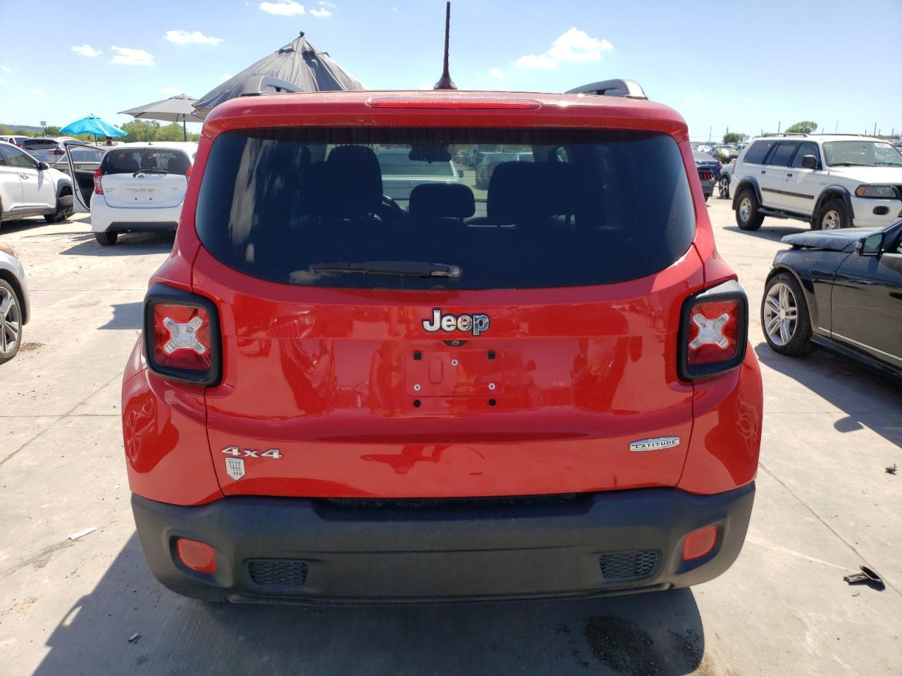 2016 JEEP RENEGADE L - Фото 6
