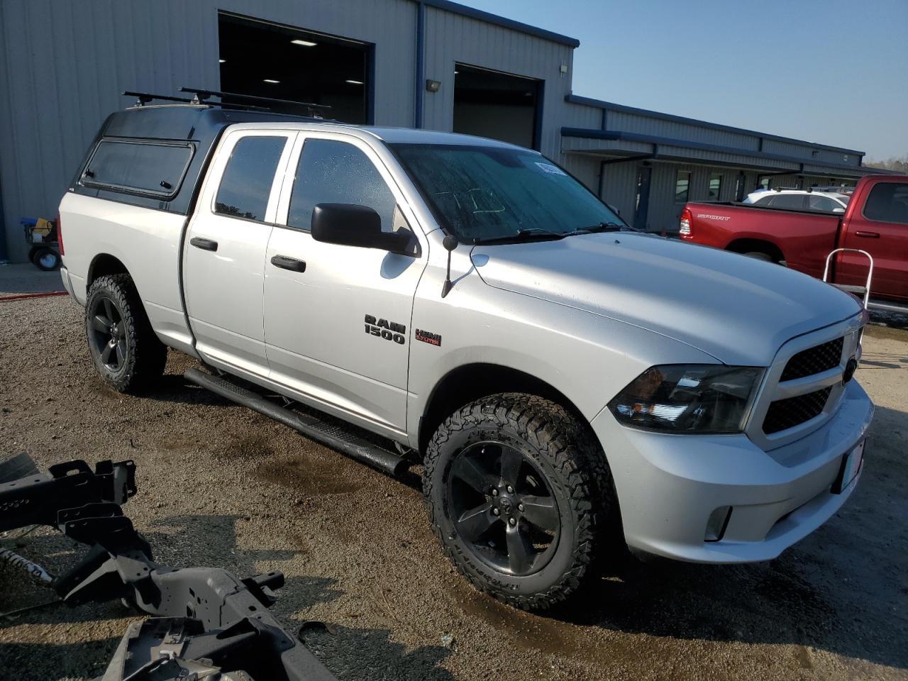 2018 RAM 1500 ST - Image 4
