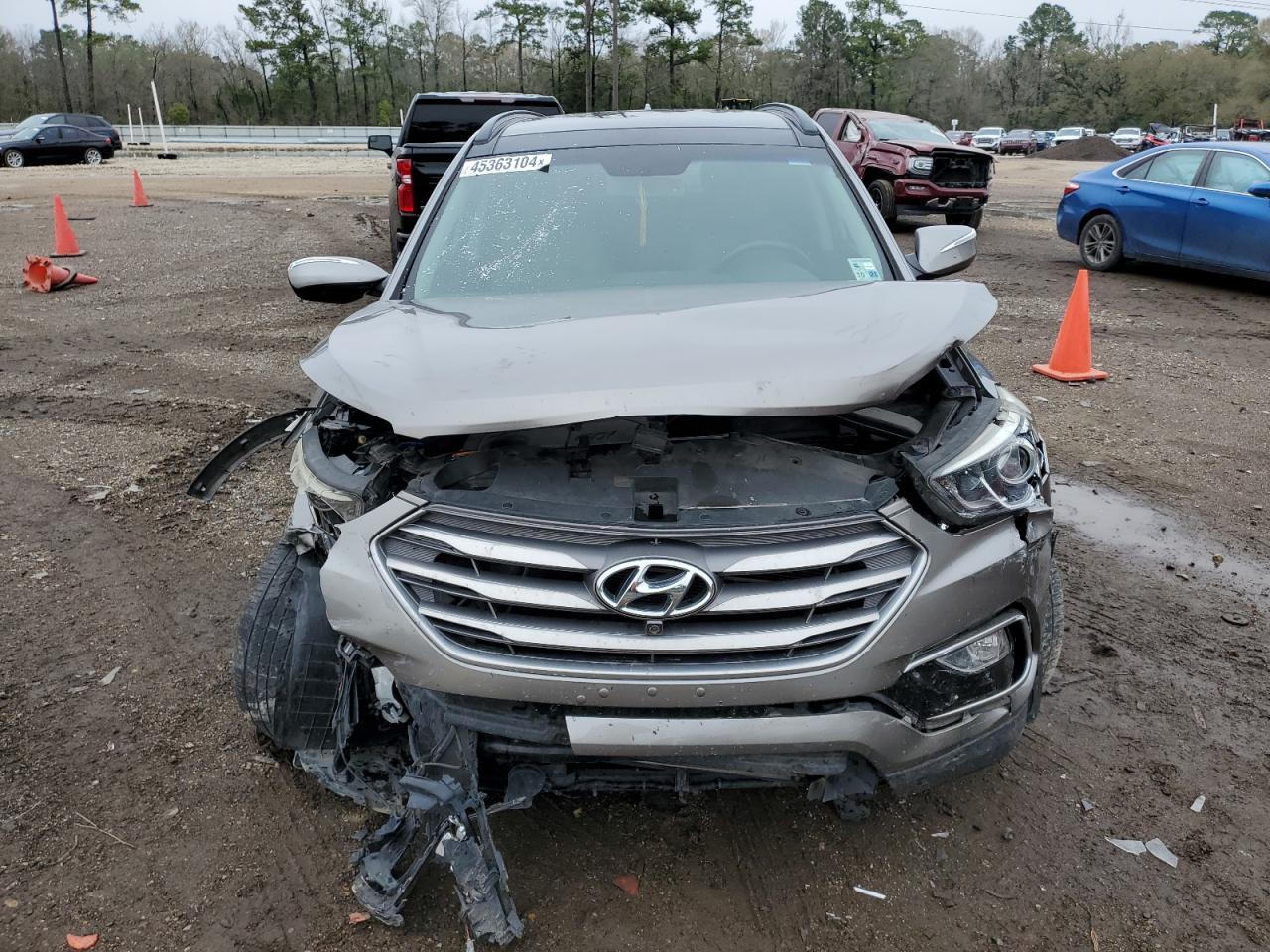 2017 HYUNDAI SANTA FE S - Image 5
