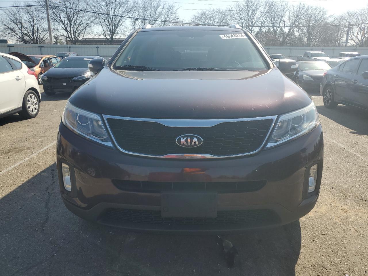 2014 KIA SORENTO LX - Image 5