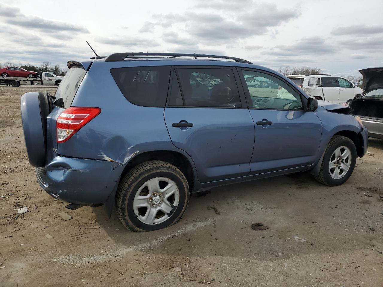 2011 TOYOTA RAV4 - Image 3