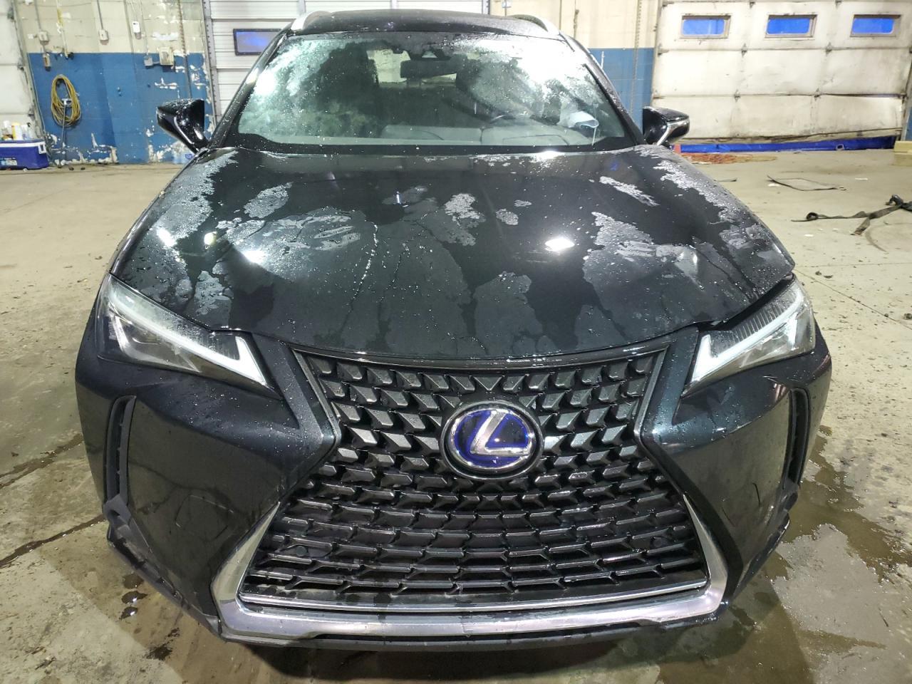 2021 LEXUS UX 250H - Фото 5