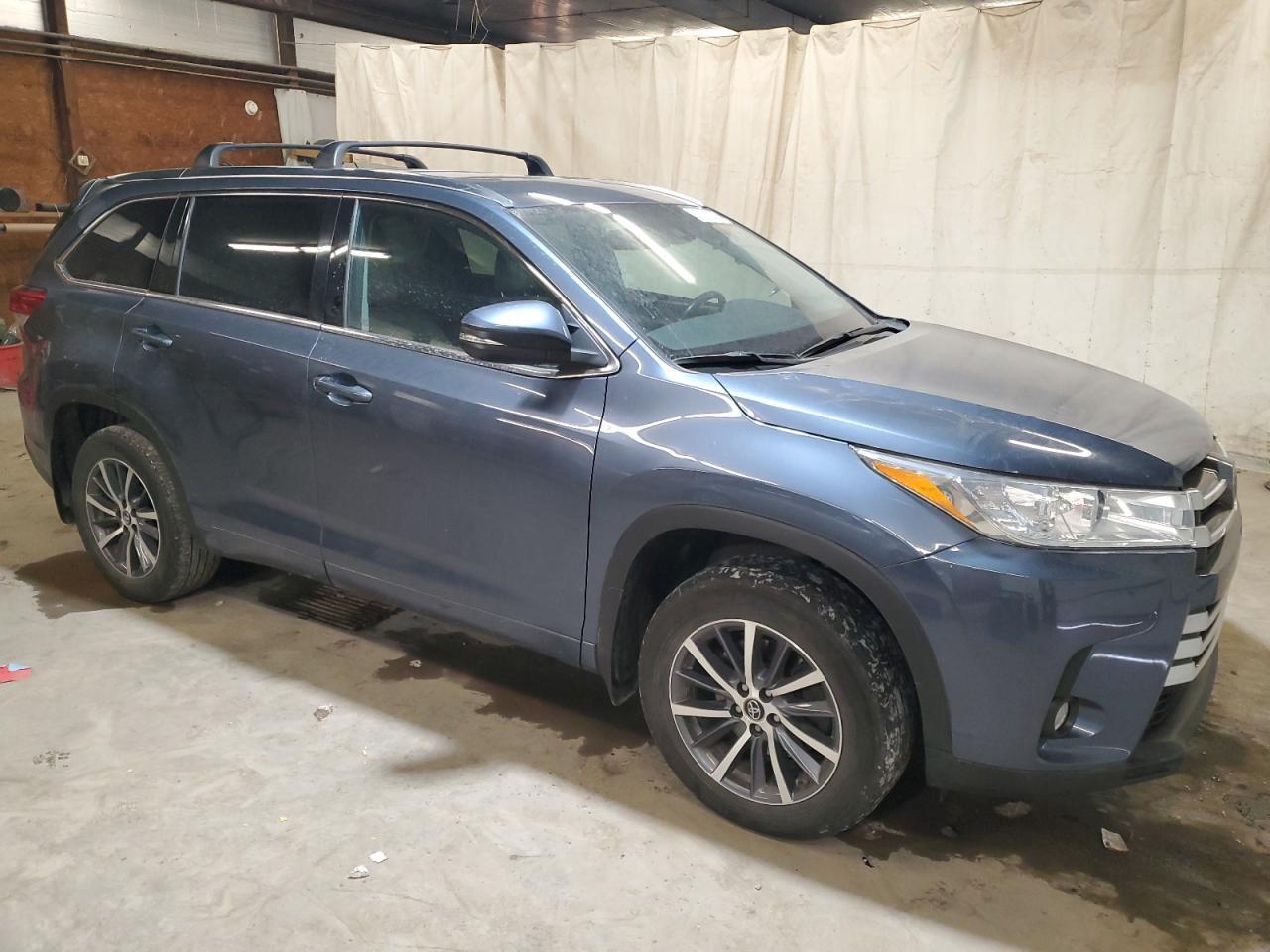 2018 TOYOTA HIGHLANDER - Image 4