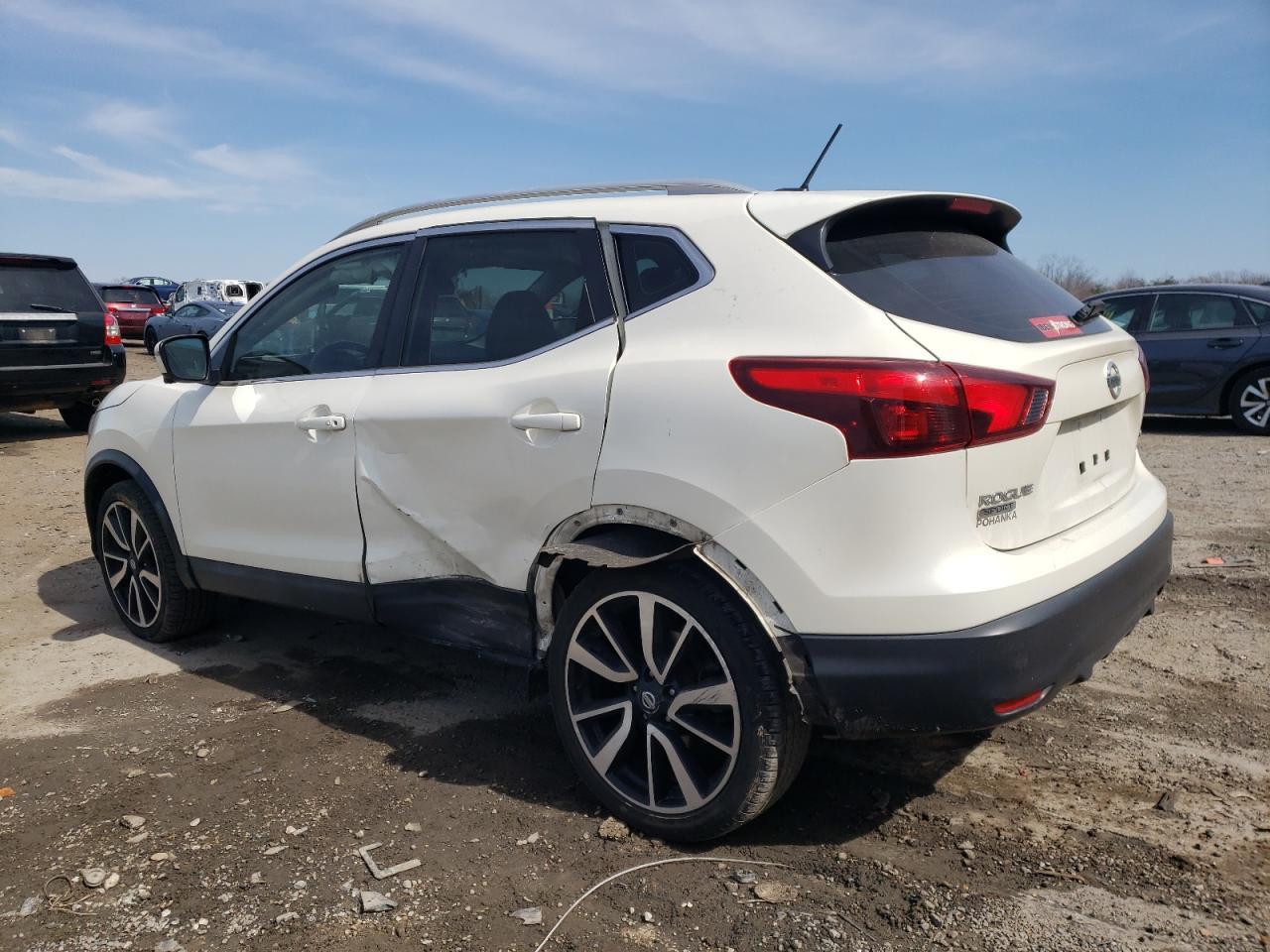 2017 NISSAN ROGUE SPOR - Фото 2