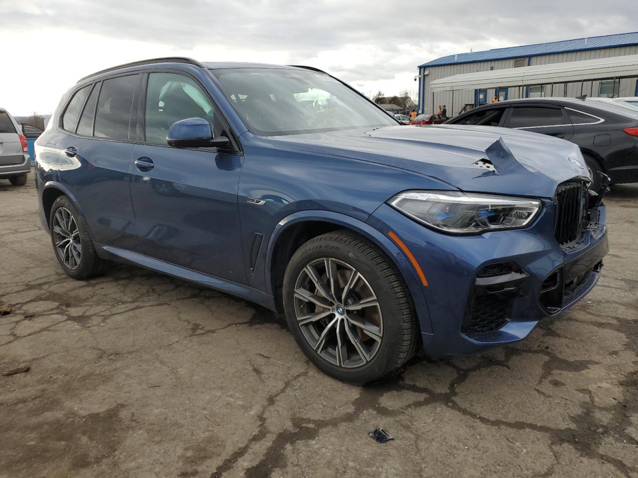 2022 BMW X5 XDRIVE4 - Image 4