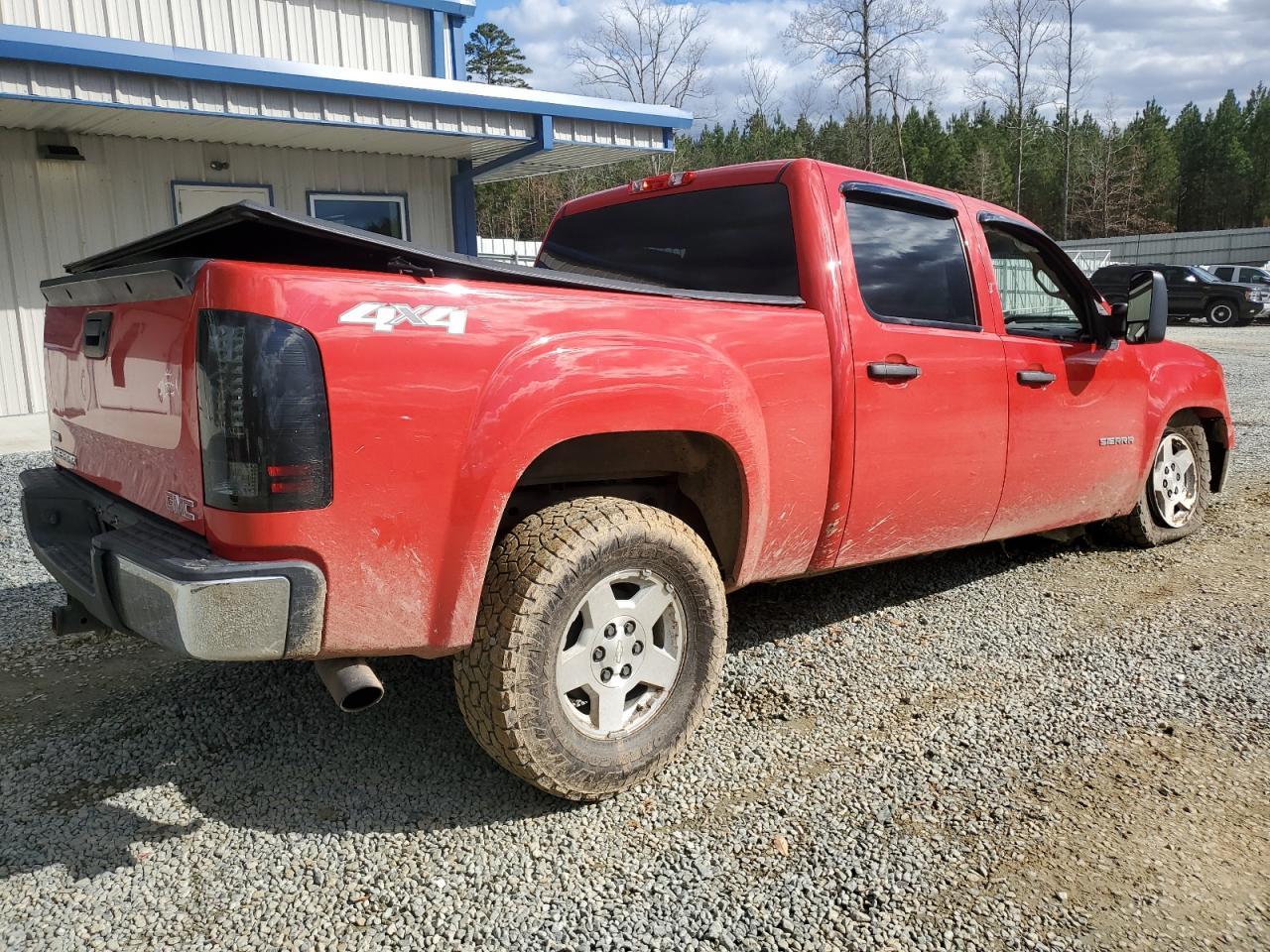 2011 GMC SIERRA K15 - Фото 3