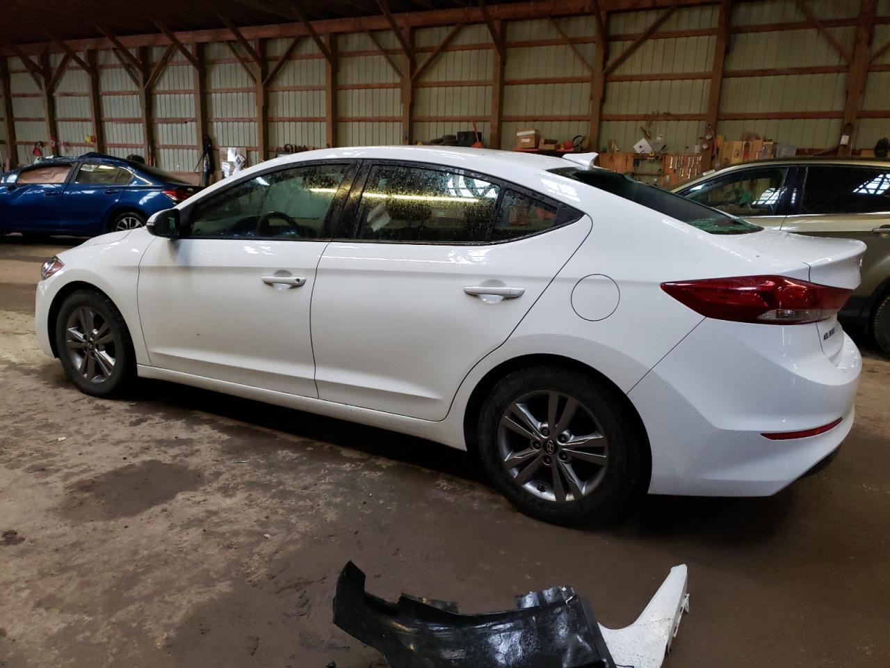 2017 HYUNDAI ELANTRA SE - Фото 2