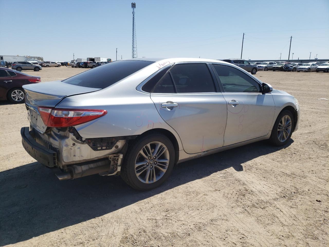 2016 TOYOTA CAMRY LE - Фото 3