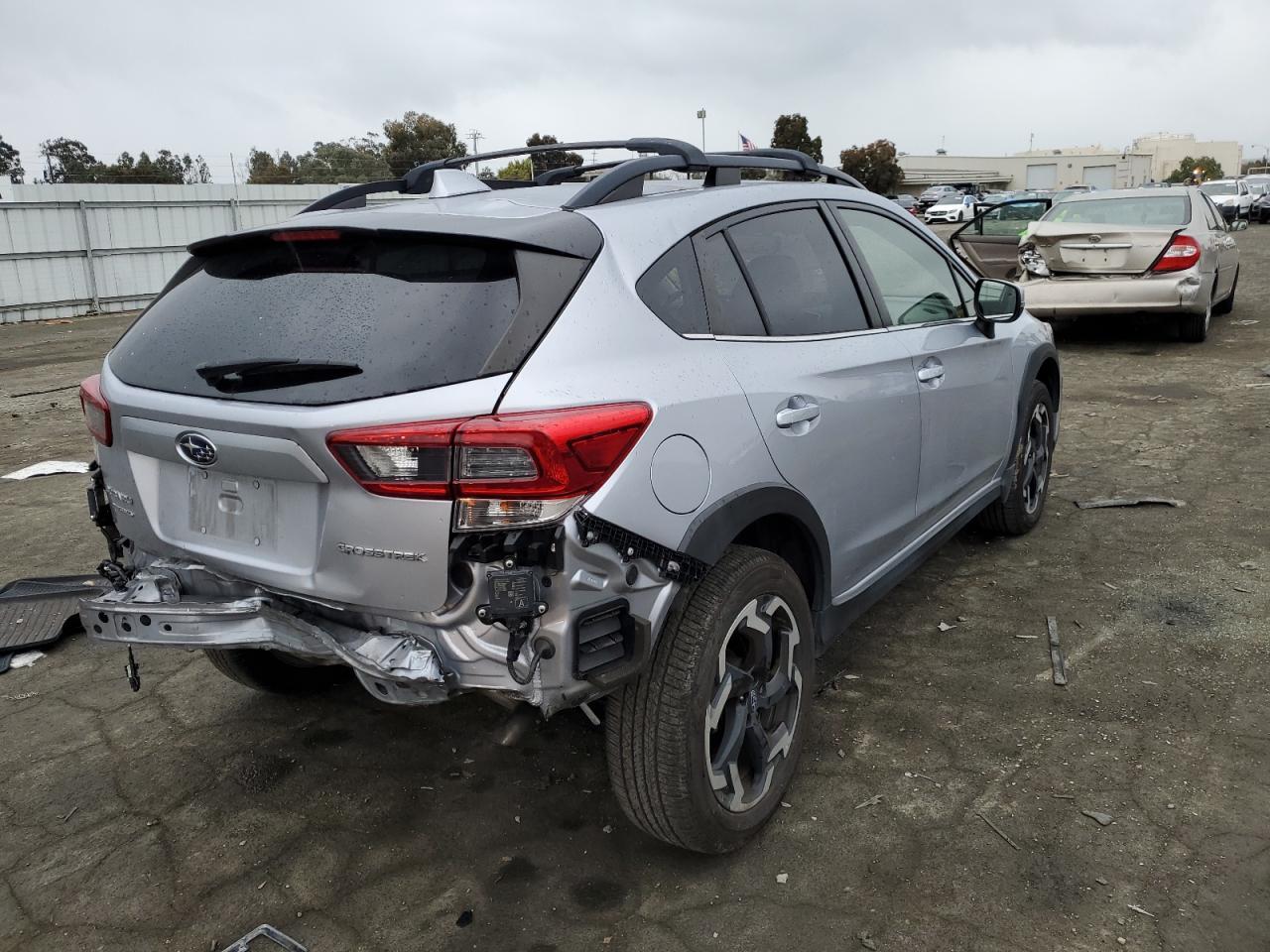 2021 SUBARU CROSSTREK - Фото 3