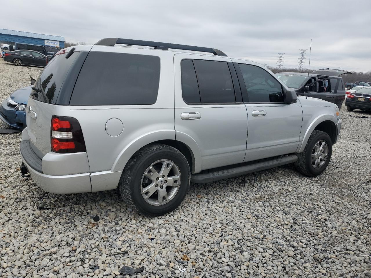 2010 FORD EXPLORER X - Фото 3
