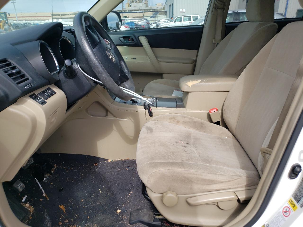 2011 TOYOTA HIGHLANDER - Фото 7