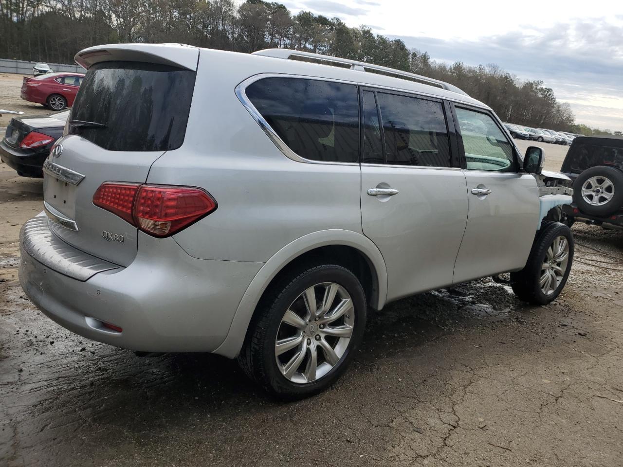 2017 INFINITI QX80 BASE - Фото 3