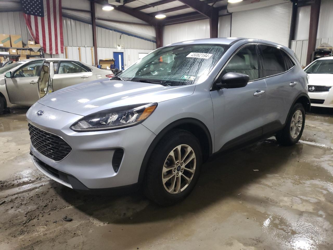 2022 FORD ESCAPE SE car image