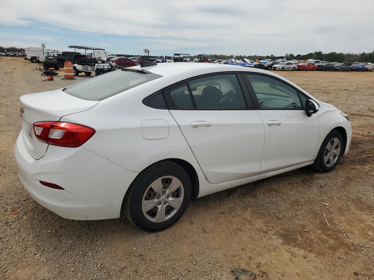 2017 CHEVROLET CRUZE LS - Image 3