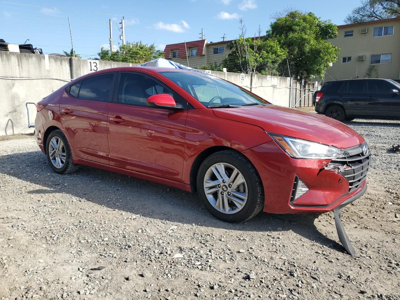 2019 HYUNDAI ELANTRA SE - Фото 4