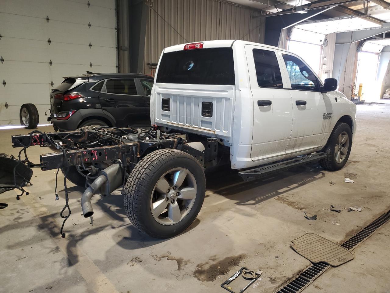 2018 RAM 1500 ST - Image 3