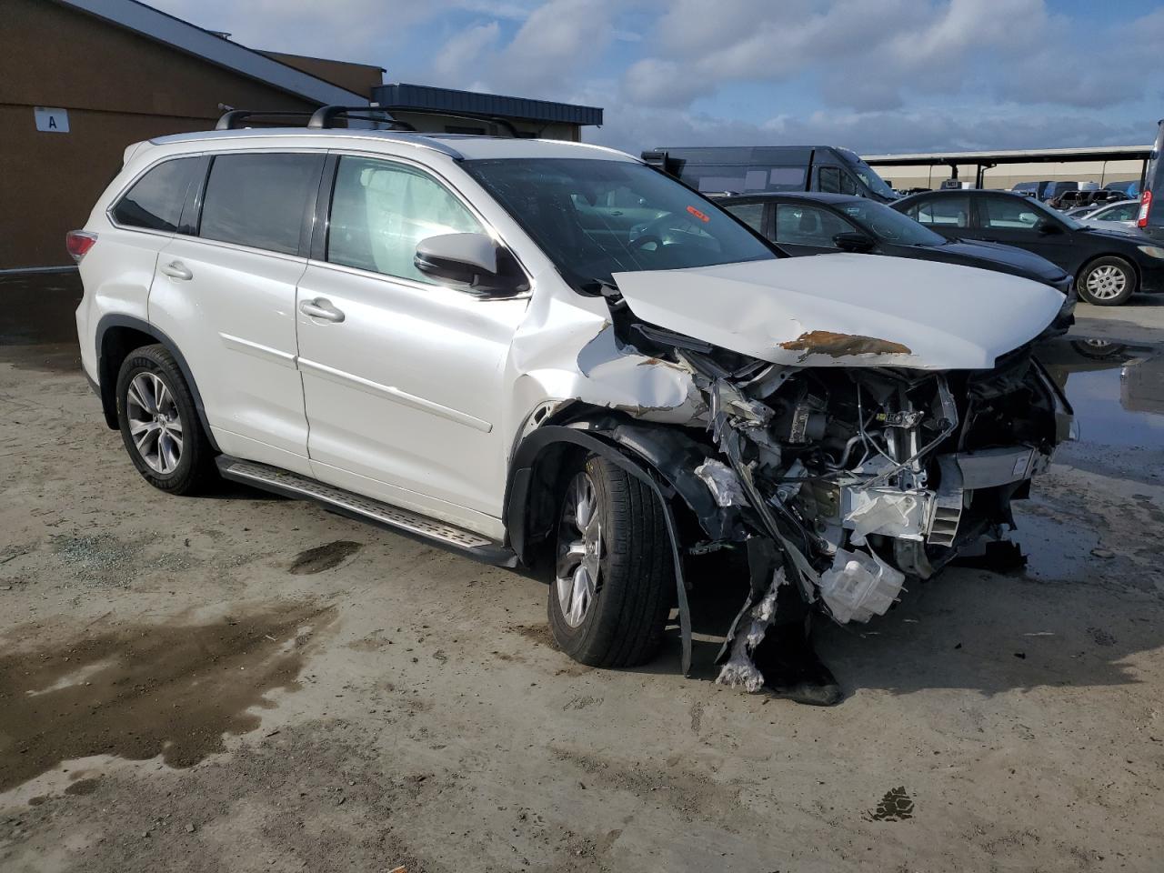 2015 TOYOTA HIGHLANDER - Фото 4