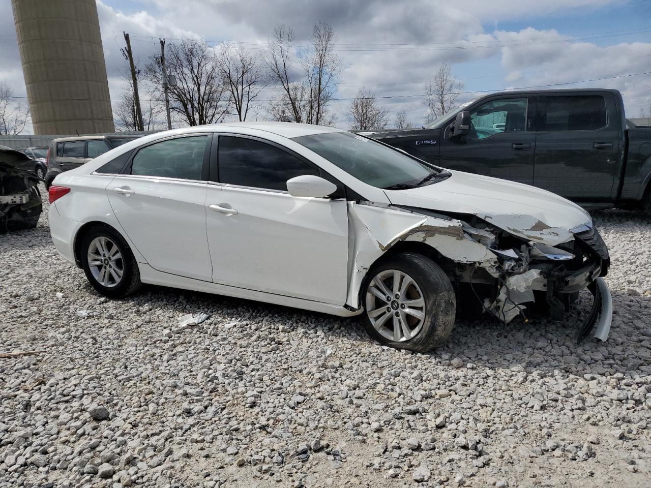 2013 HYUNDAI SONATA GLS - Фото 4