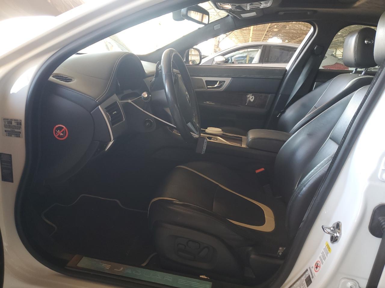 2014 JAGUAR XF - Фото 7