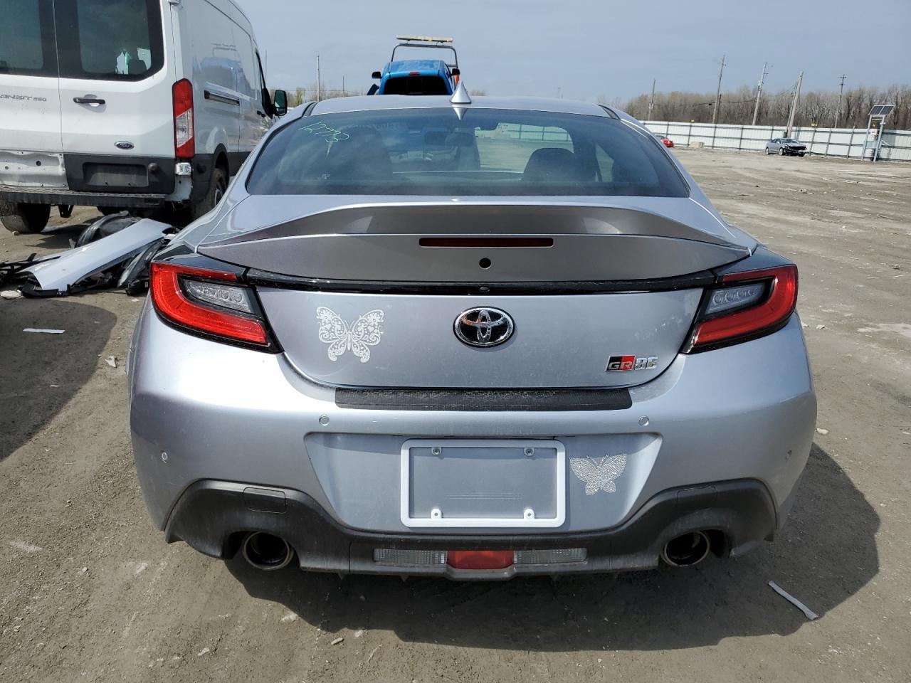 2023 TOYOTA GR 86 PREM - Image 6