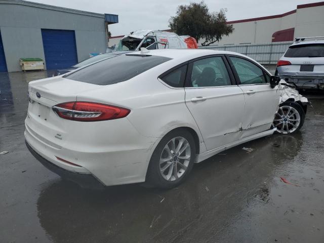 2020 Ford Fusion Se - Фото 3